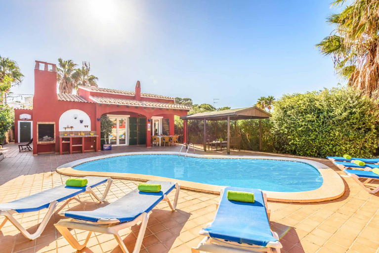Others 4, Villa Paula, Baleares