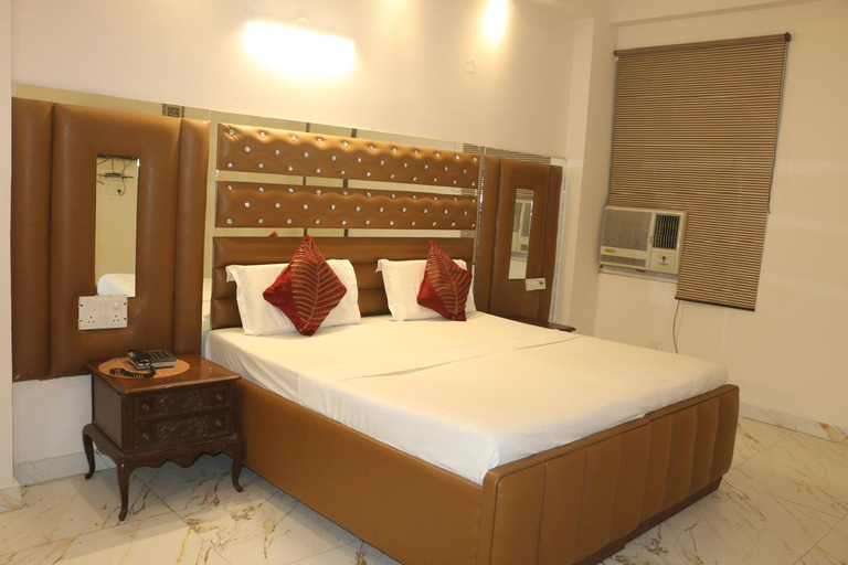 Others 3, Hotel Swisston Palace, Delhi