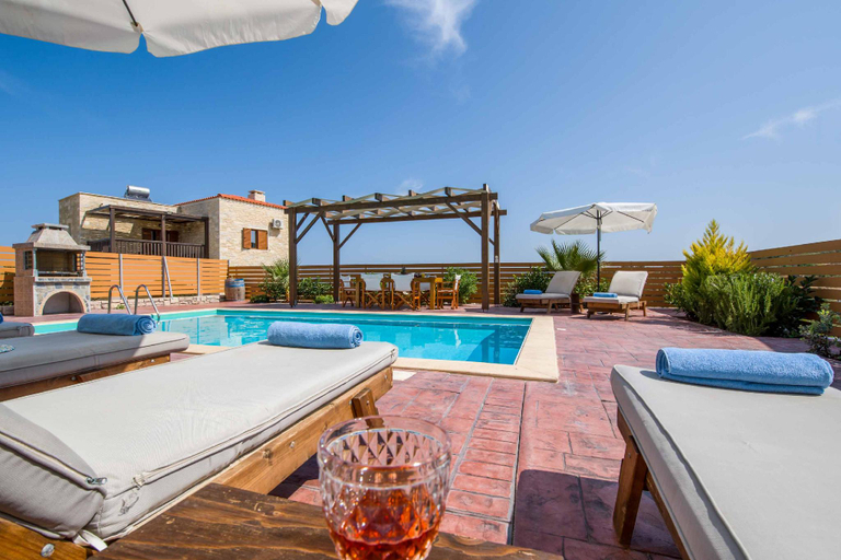 Others 3, Villa Terpsi Klio, Crete