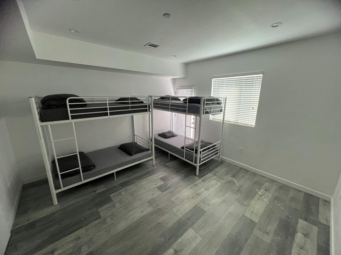 Bedroom 2, Modern Homestay 2, Los Angeles