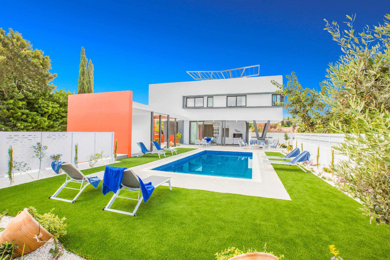 Others 3, Villa Pontus CR5