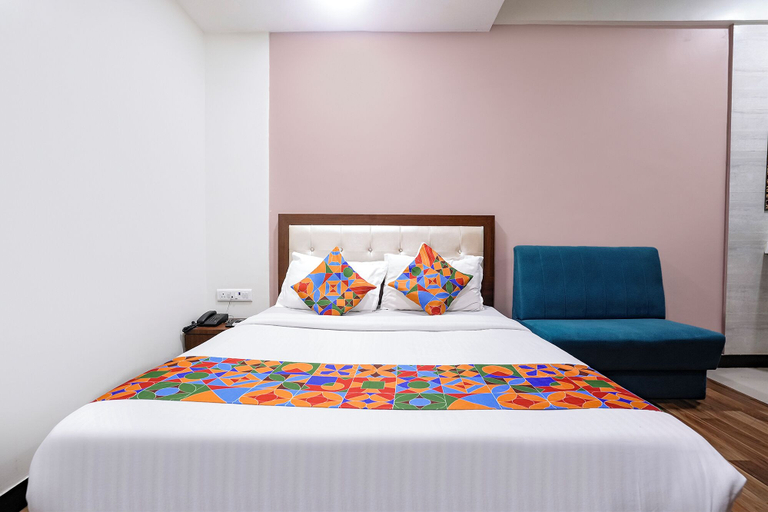 Room 5, Fabhotel Sk Galaxy, Thane