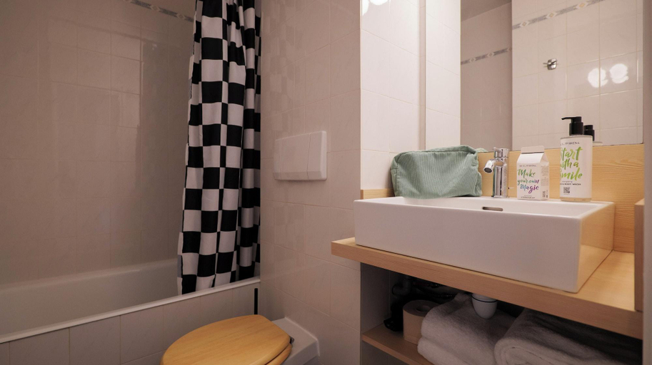 Bathroom 5, Hotel Planb - Living Saint-gervais, Haute-Savoie
