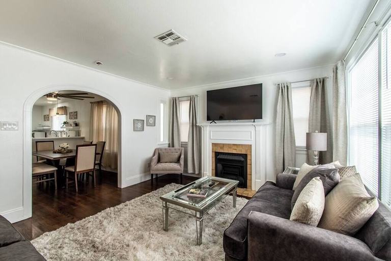 Living area 5, Tranquil Terrace - Duplex #2, Nueces