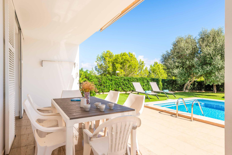 Others 4, Villa Rachel, Baleares