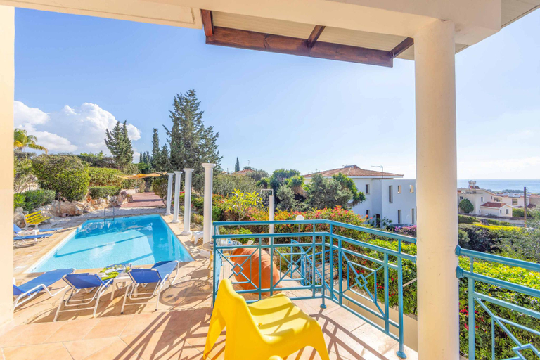 Sport & Beauty 4, Apollon Dionysus Villa