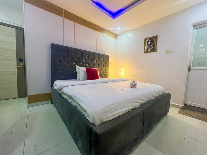Room 4, Rosepearl Hotel And Suites, Mushin