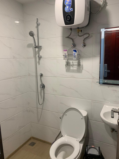 Bathroom 3, Modern Studio Apartment at SKY HOUSE BSD, South Tangerang