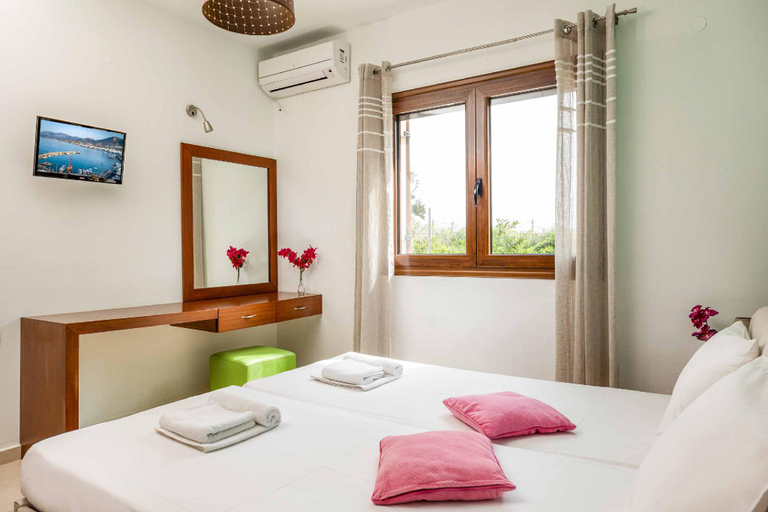 Bedroom 2, Villa Portokalia Platanias, Crete