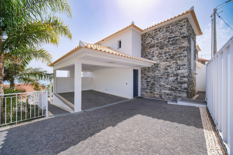 4, Calheta (Madeira) Villas, Calheta