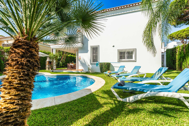 5, Villa Moongate, Málaga