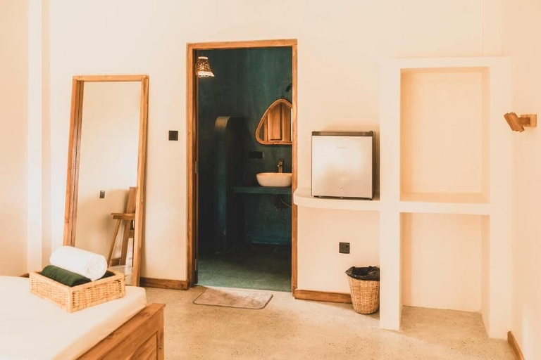 Room 5, Sea Station by Unrushed, Habaraduwa
