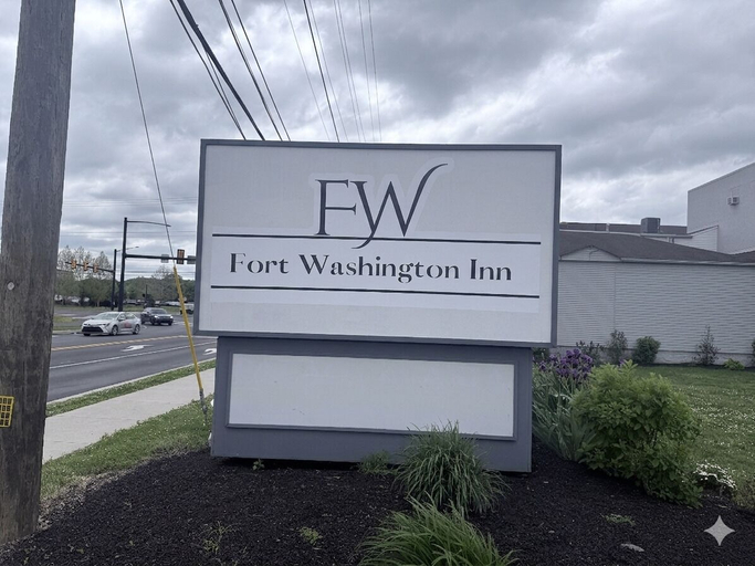 Exterior & Views 2, Fort Washington Inn, Montgomery