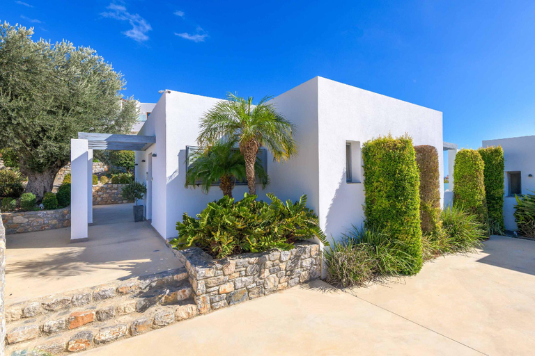 Others 5, Villa Pefko, South Aegean
