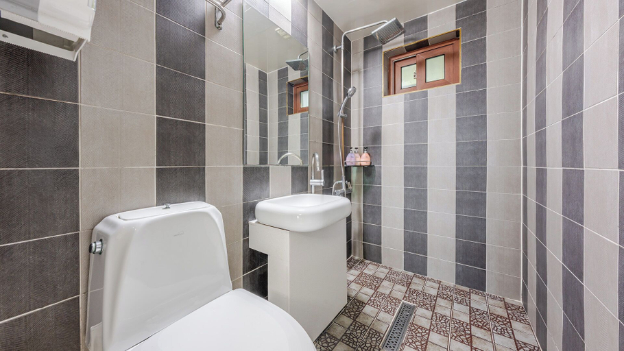 Room 5, Geoje Pings Pet-friendly Pension, Geoje