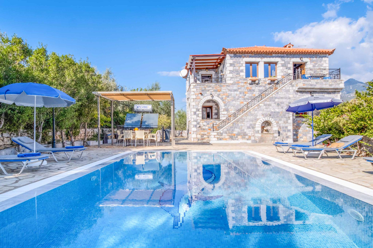 Others 5, Villa Mulberry, Peloponnese