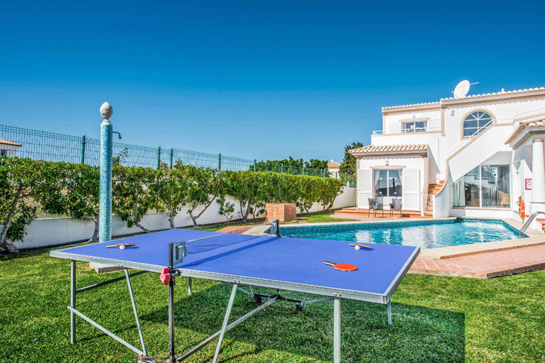Others 4, Villa Damara, Albufeira