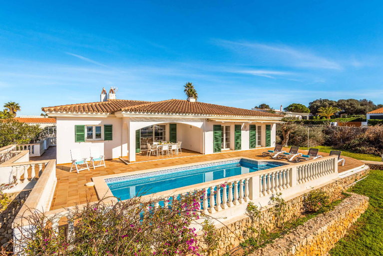 Others 5, Casa del Sol, Baleares