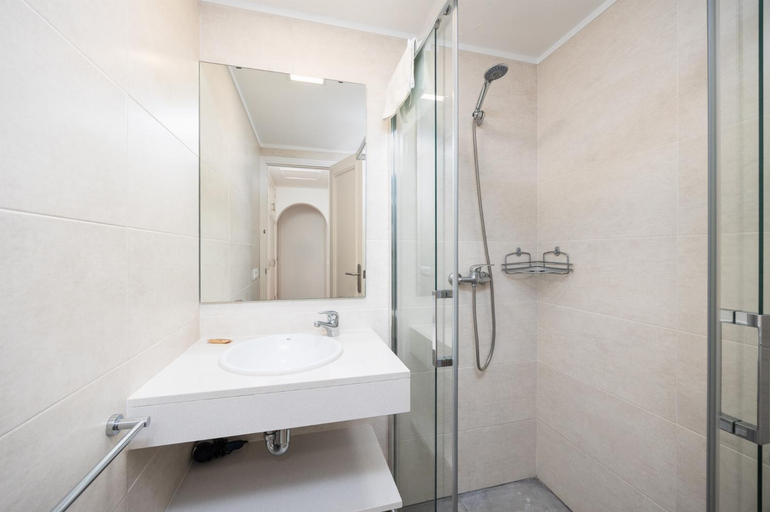 Bathroom 3, Villa Trepuco Uno, Baleares