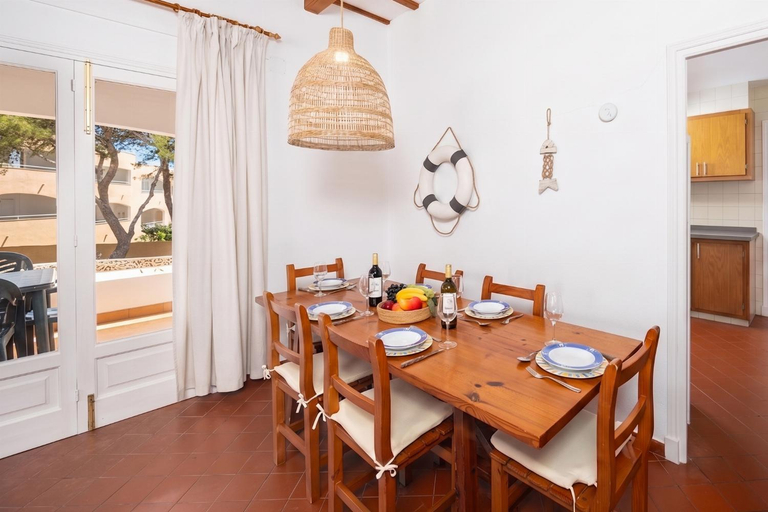 Others 5, Villa Trepuco Uno, Baleares