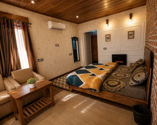Room 5, The Celebrè- A Little Castle Homestay, Tehri Garhwal
