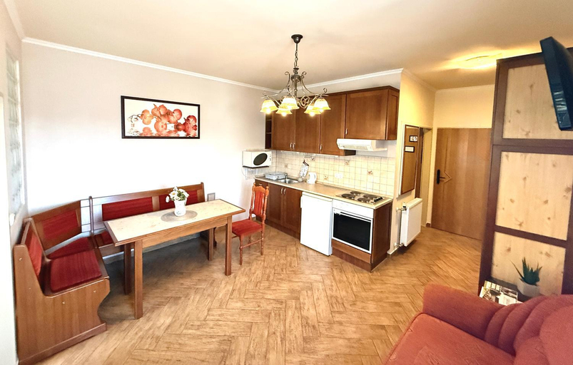 Others 4, HoldLux Green Keyless 0-24 Apartman, Sárvár