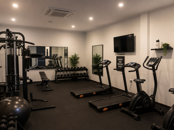 Fitness facility, Elegance hotel & Casino, Rainville