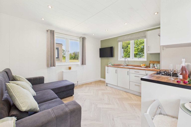 Room 2, Host Stay Pod 2 Kingsmoor Retreat, Leicestershire