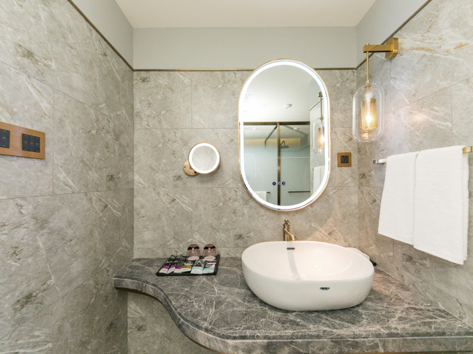 Bathroom 4, Mercure Hohhot Downtown, Hohhot