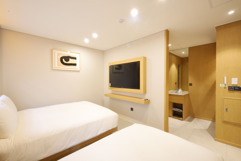 Bedroom 4, Busan Seomyeon Nestly Hotel, Busanjin