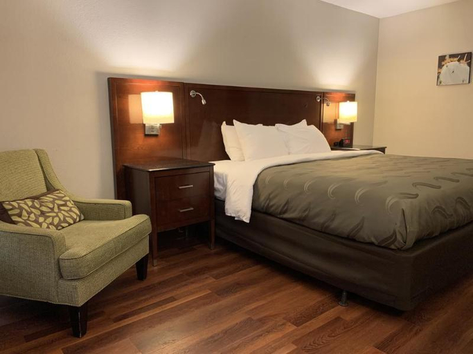 Bedroom 2, Cambridge Inn, Oklahoma