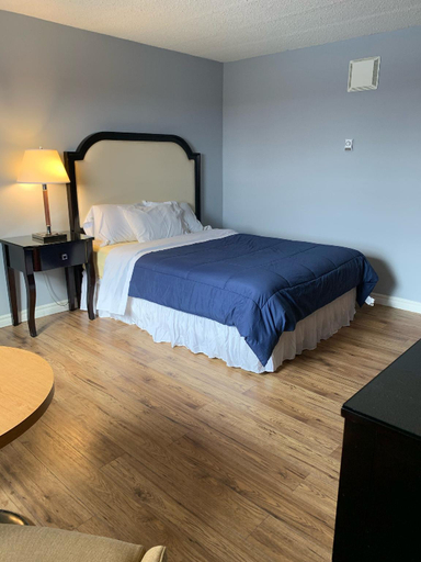 Bedroom 2, Choice Inn by the falls, Niagara