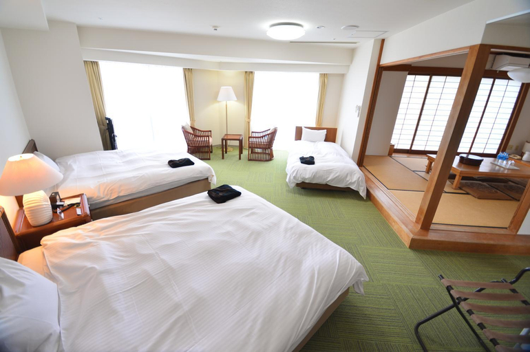 Bedroom 3, Satsuma Resort Hotel, Satsuma