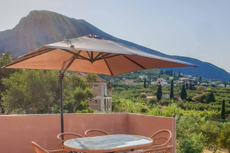 Others 5, Villa de la Vita, Ionian Islands