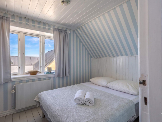 Bedroom 2, 4 Star Holiday Home in Lokken, Hjørring