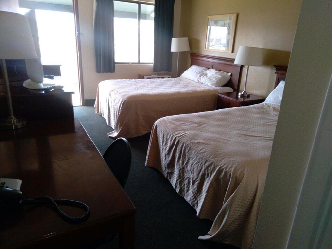 Bedroom 5, Battle Mountain Inn, Lander