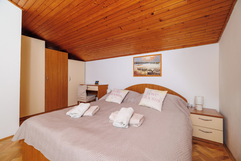 Bedroom 3, Apartments D. Matahlija, Lopar/Supetarska Draga