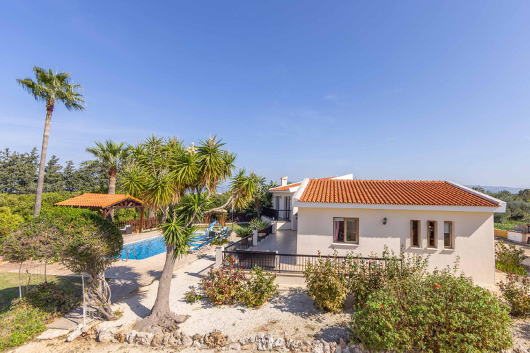 Others 5, Villa Michaela