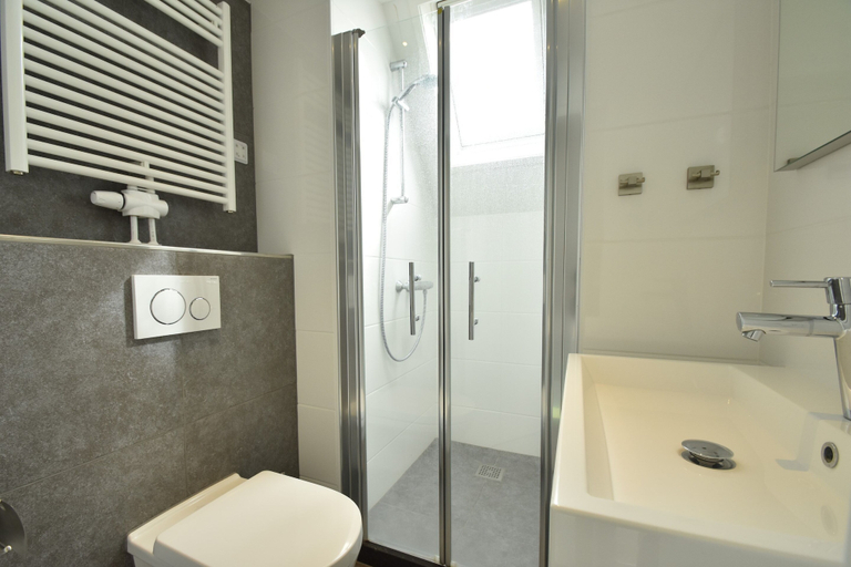 Bathroom 3, Wellness aan het Water in Earnewoude, Tytsjerksteradiel