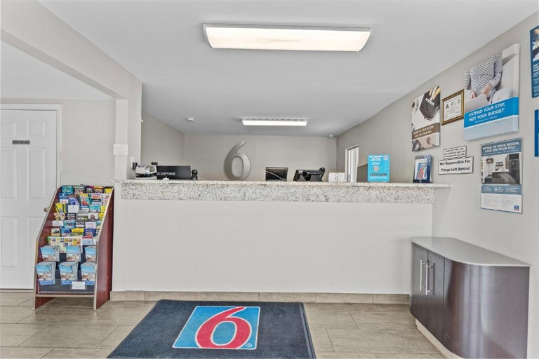 Public Area 2, Studio 6 Wilmington, NC, New Hanover