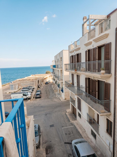 Others 5, Altamarea, Bari