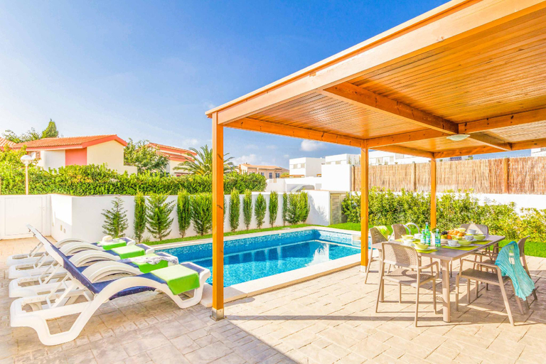 Others 3, Villa Melody, Baleares