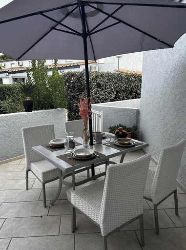 Balcony 3, Sunny Duplex Cottage for 4, Pyrénées-Orientales