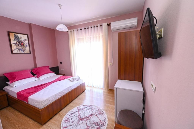 Others 2, Hotel Epoka, Shkodrës