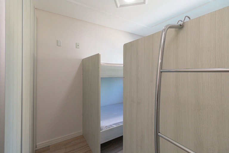 Bathroom 5, Zancanaro Apto 202 641D, Bombinhas