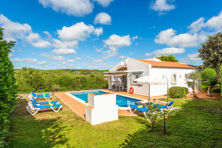 Others 4, Villa Laura 245, Baleares