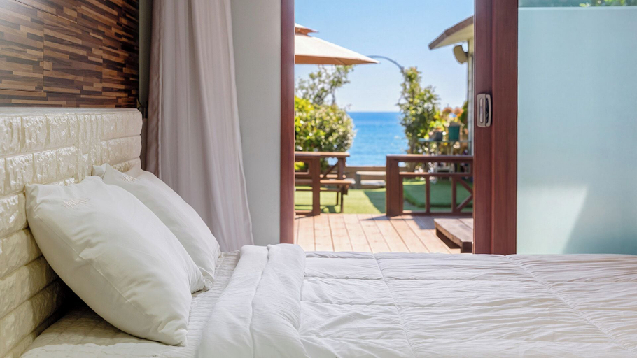 Exterior 4, Geoje Pings Pet-friendly Pension, Geoje