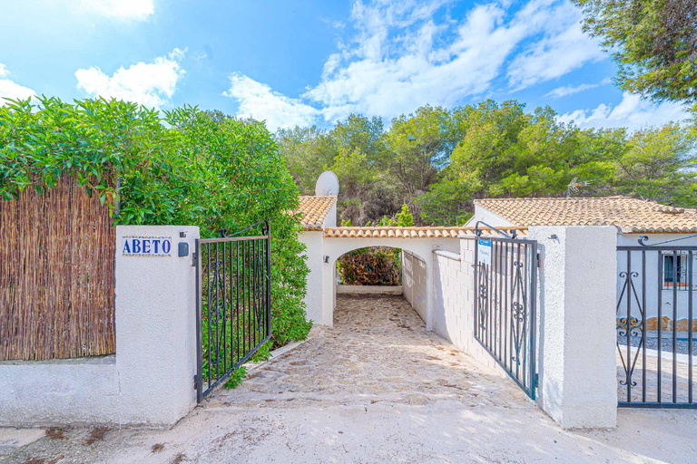 Others 4, Villa Abeto, Alicante