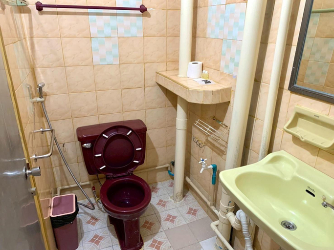 Bathroom 4, We Hostel, Hat Yai