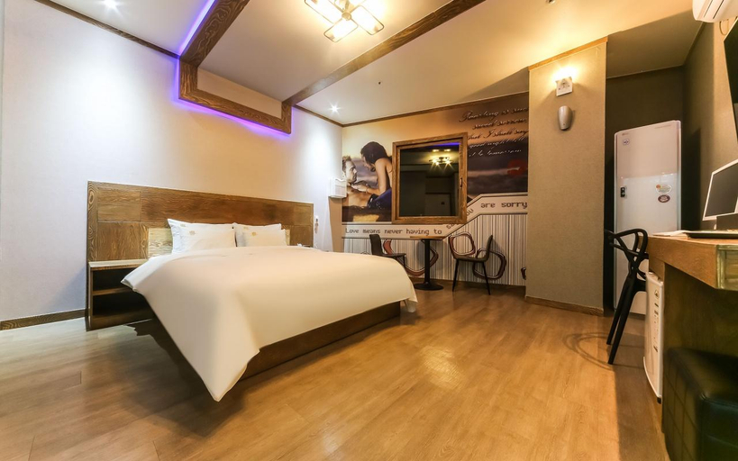 Bedroom 2, Eumseong Rich Self check-in Motel, Eumseong